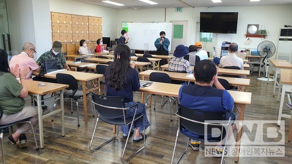 제주재능시낭송협회는 장애시설에서 시낭송 재능봉사개최했다.