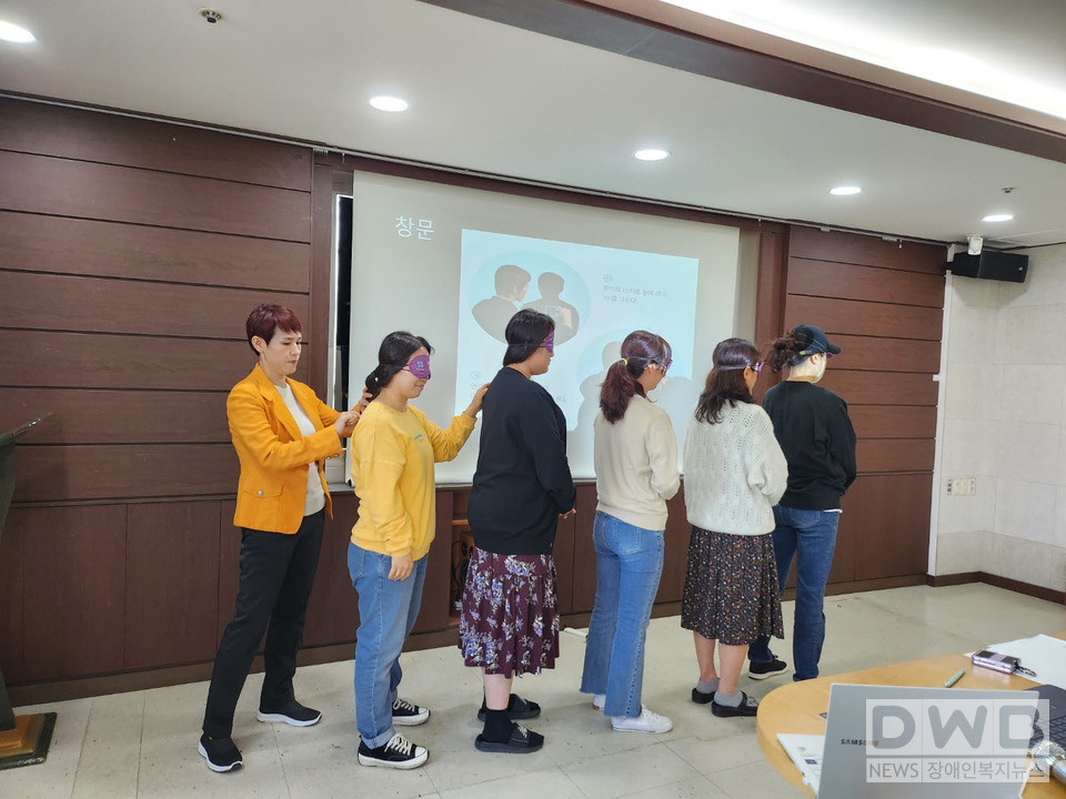 사진=제주도농아복지관 시청각장애인지원팀