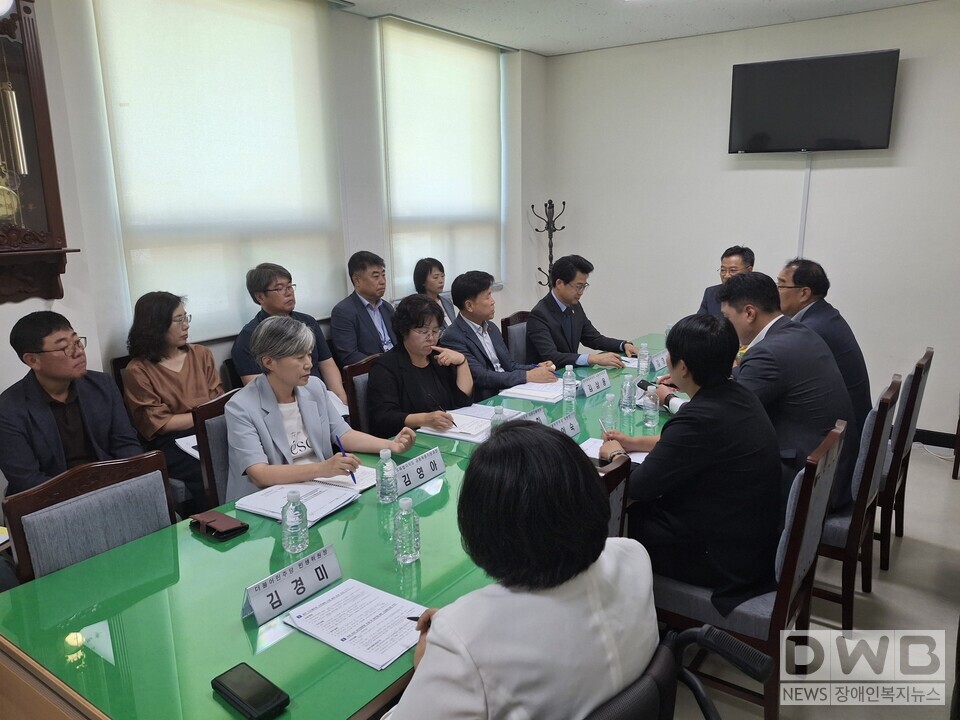 제주도 교통혁신 가속 페달... 도의회와 정책 공감대 형성(정책간담회현장사진)/자료=제주도청