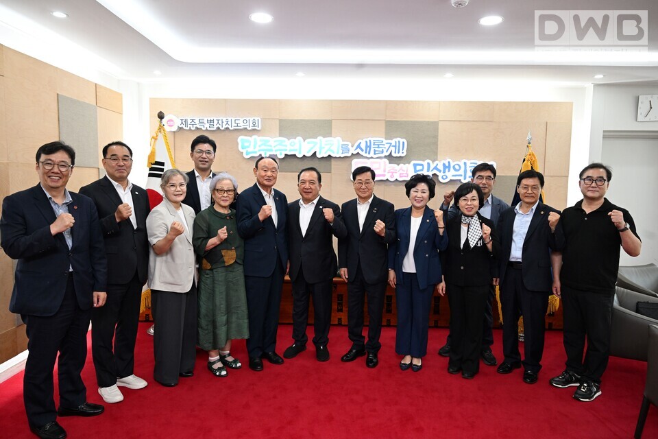 ​제주도의회 저출생‧고령화대책 특별위원회(위원장 이정엽)는 외부전문가 자문위원 위촉식을 개최했다.​