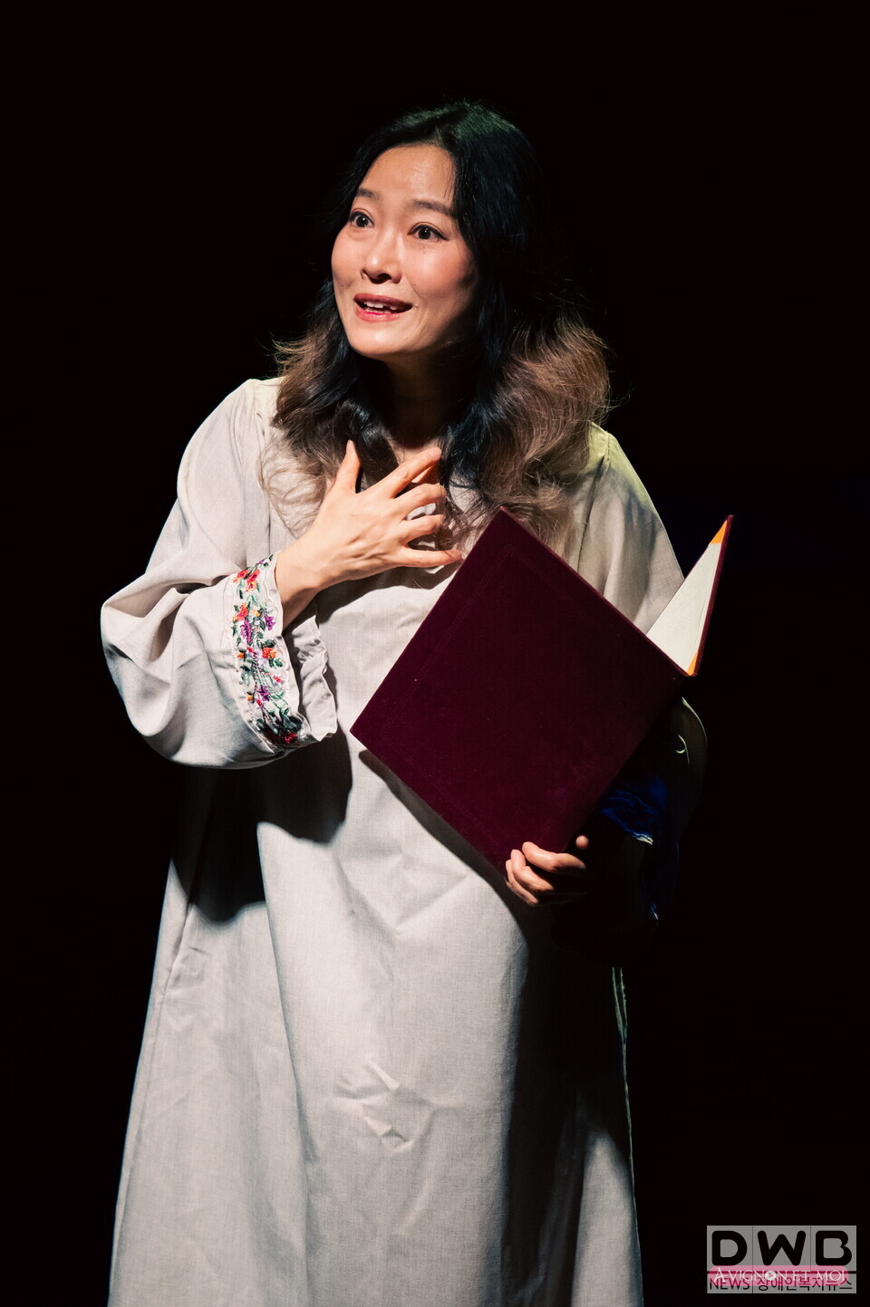 헬렌 켈러의 삶을 그린 배리어프리 연극 ‘마이 디어, 헬렌’ 공연 연습 장면/자료=부산 극단 배우,관객 그리고 공간
