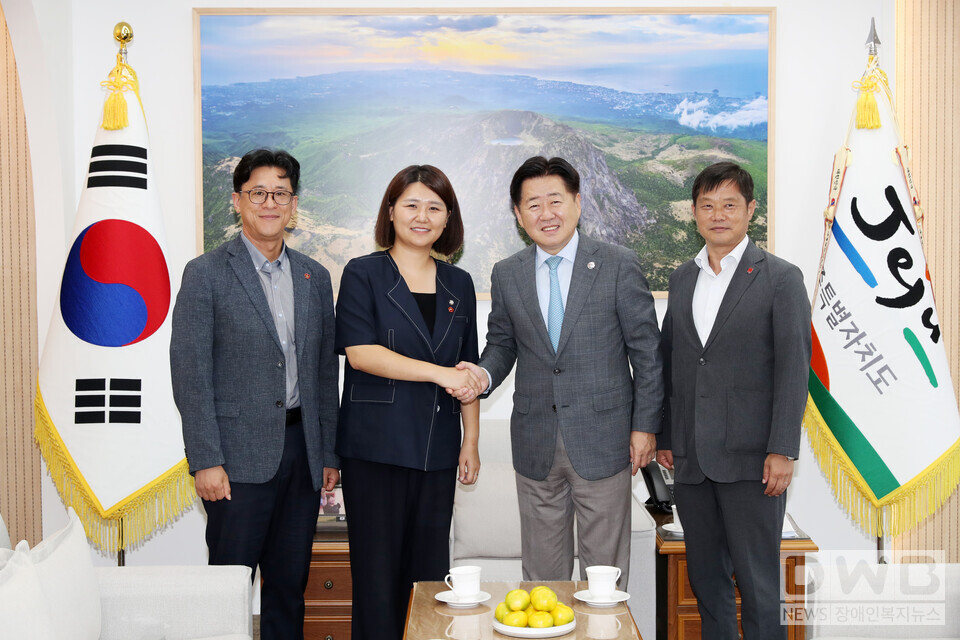 오영훈 지사, 손솔 진보당 국회의원과 관광·문화 발전방안 논의/자료=제주도청
