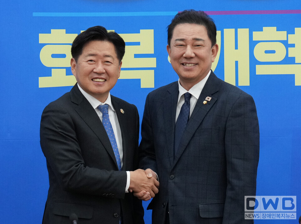 제주도·도의회 국비확보단, 2026년 예산 확보 총력(오영훈 지사·양병우 부의장, 17일 국회서 김병기 더불어민주당 원내대표와 면담)/자료=제주도청